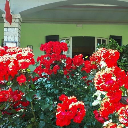 Albergo La Quiete Desenzano del Garda Exterior foto