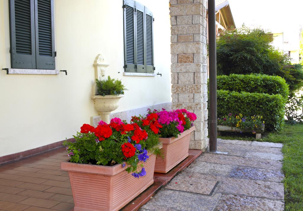 Albergo La Quiete Desenzano del Garda Exterior foto